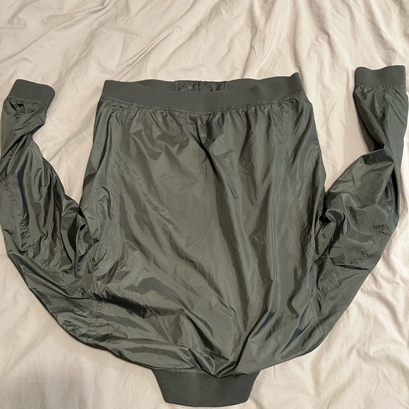 Massimo Dutti Windbreaker - Men’s XL (fits medium) - Picture 6 of 9